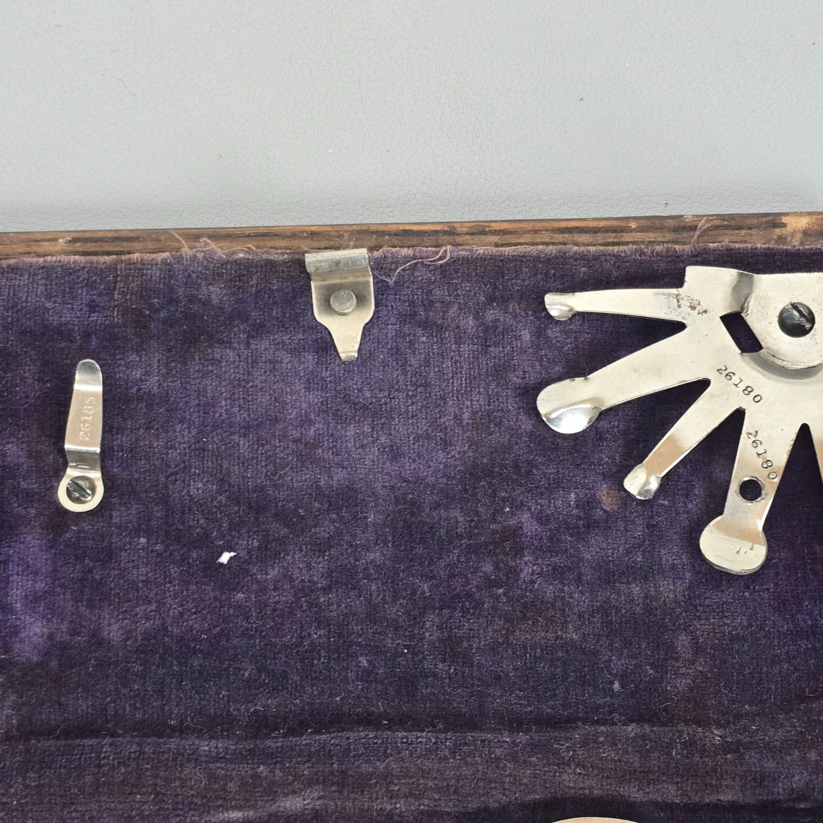 Antique Singer Sewing Machine Attachments W/ Wood Velvet-Lined Puzzle Case 108