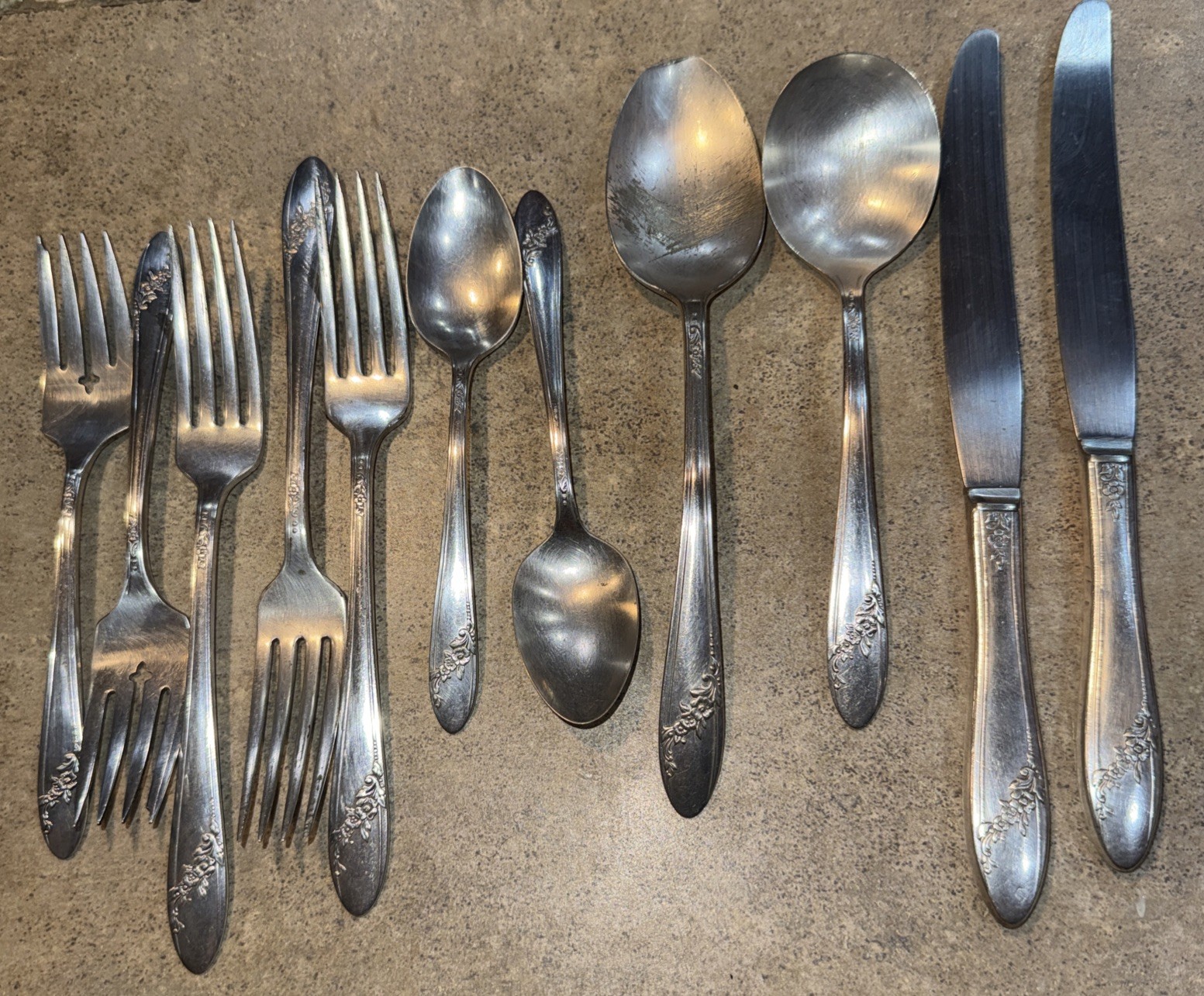 Oneida Community Tudor Silver Plate Flatware 11 Piece