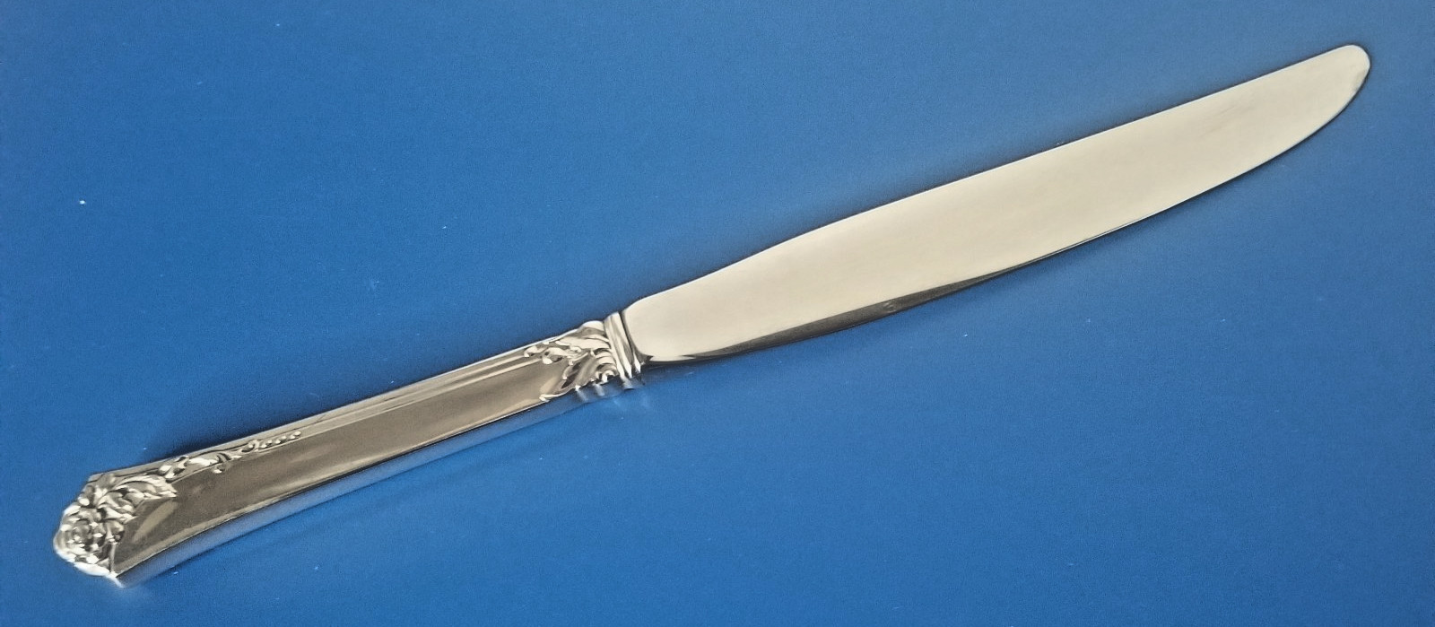 Damask Rose by Oneida Sterling Silver Place Knife – 8 7/8″