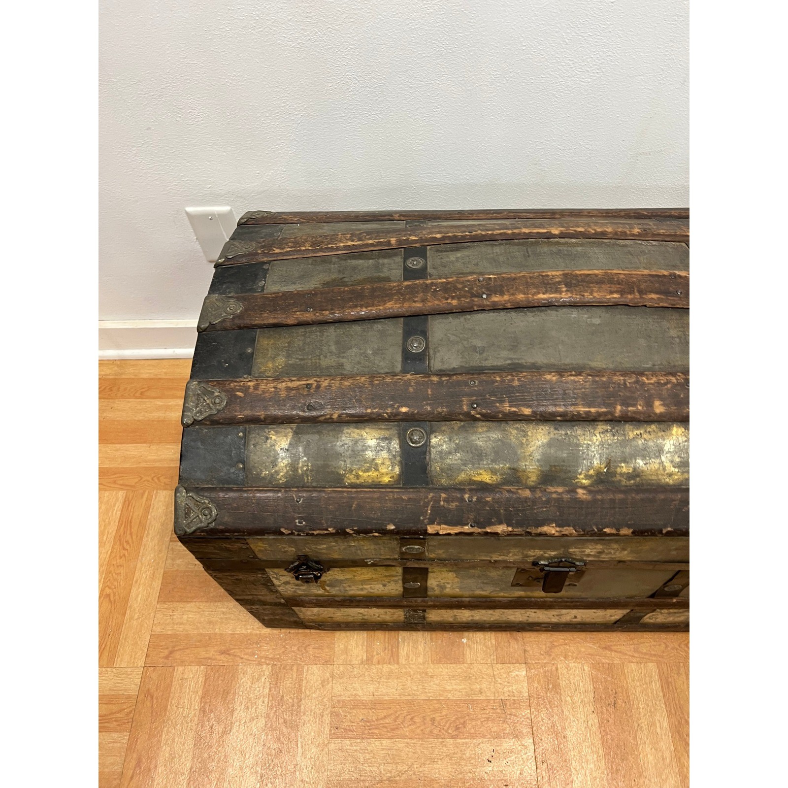 Antique Victorian Camelback Steamer Trunk Wood Metal Storage Chest Vintage Hump
