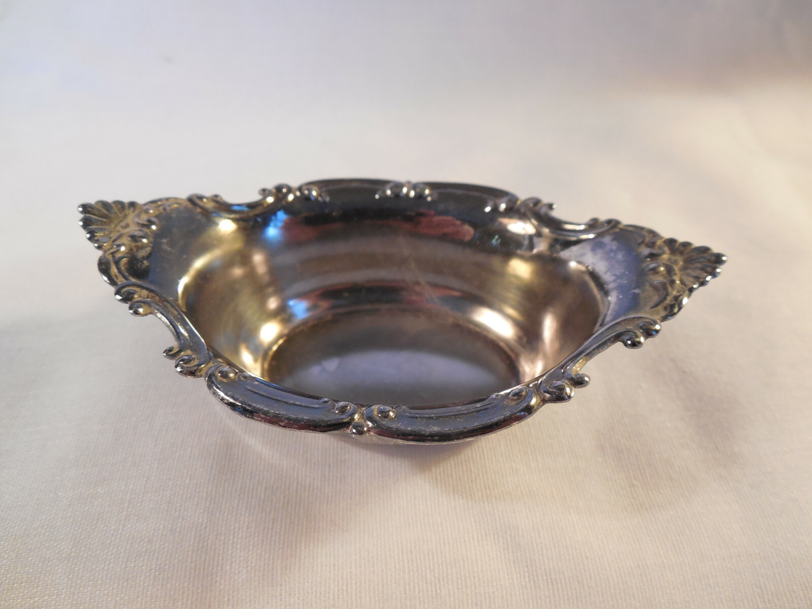 Gorham Strasbourg yc176 silverplate nut dish bon bon bowl Rare!