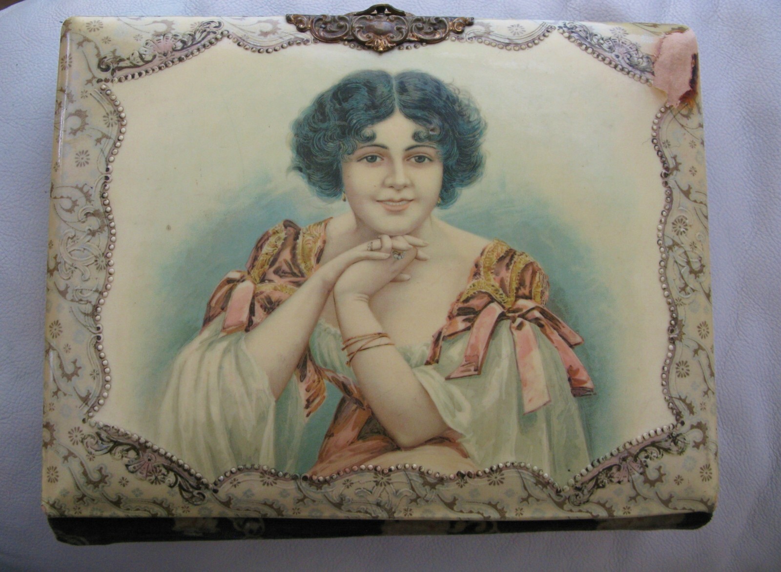 Antique Victorian Women Floral Celluloid Velvet Cabinet Card Photo Album Clasp