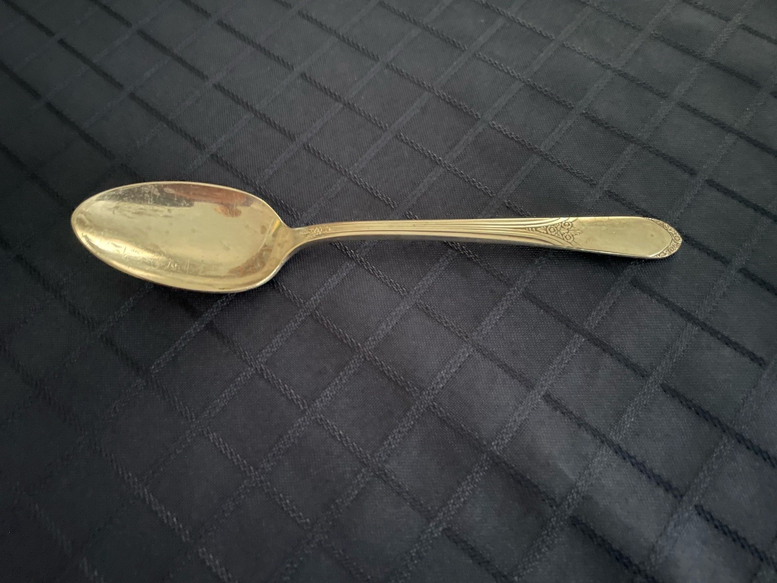 Tea Spoon Wm. Rogers IS 1938 Mary Lou Devonshire Silver Plate Vintage Dinner