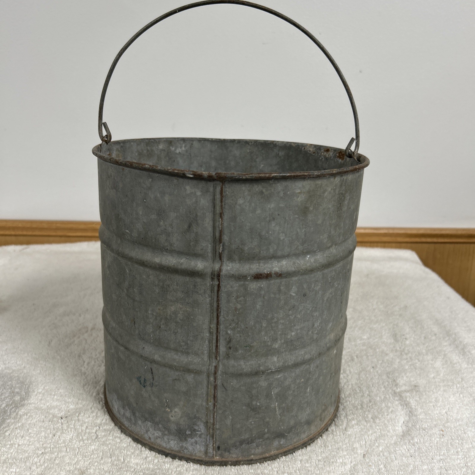 Vintage Galvanized Metal BUCKET w/ Handle 10″ Tall 10″ Wide Garden Decor Rustic