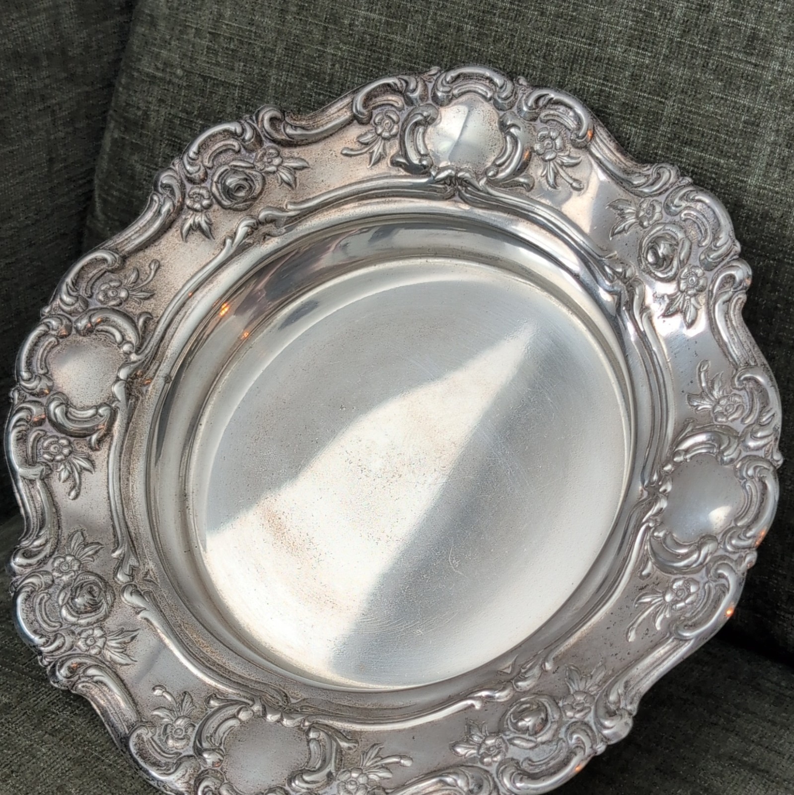 Gorham Vintage Silverplate Ornate Round Platter Serving Tray