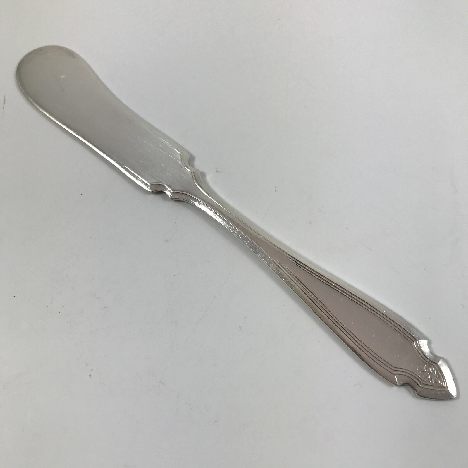 Antique ONEIDA HEIRLOOM “CARDINAL” Silverplate FLAT BUTTER SPREADER 1920