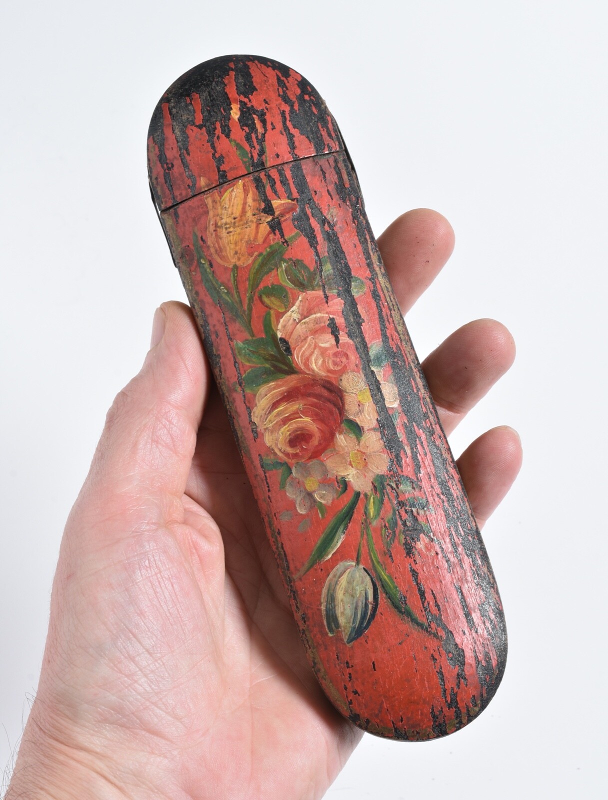 Antique Chinese painted Spectacle case, red box. Rose, Tulip.