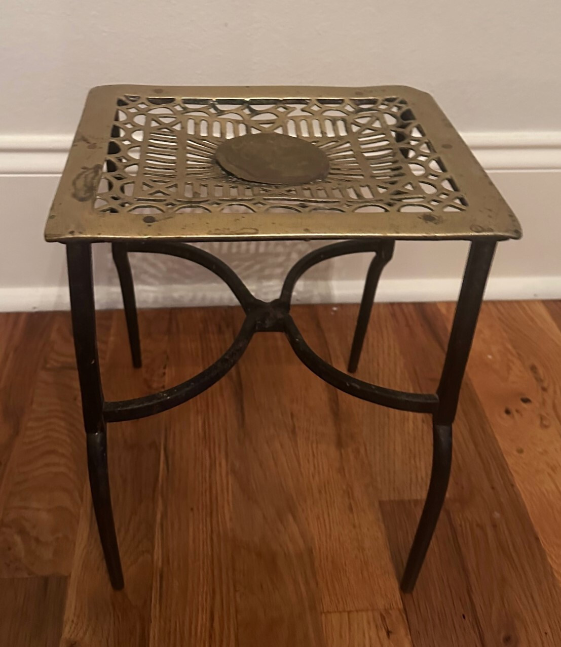 Antique Victorian Brass & Iron Fireplace Hearth Footman Trivet Stand Stool, 11.5