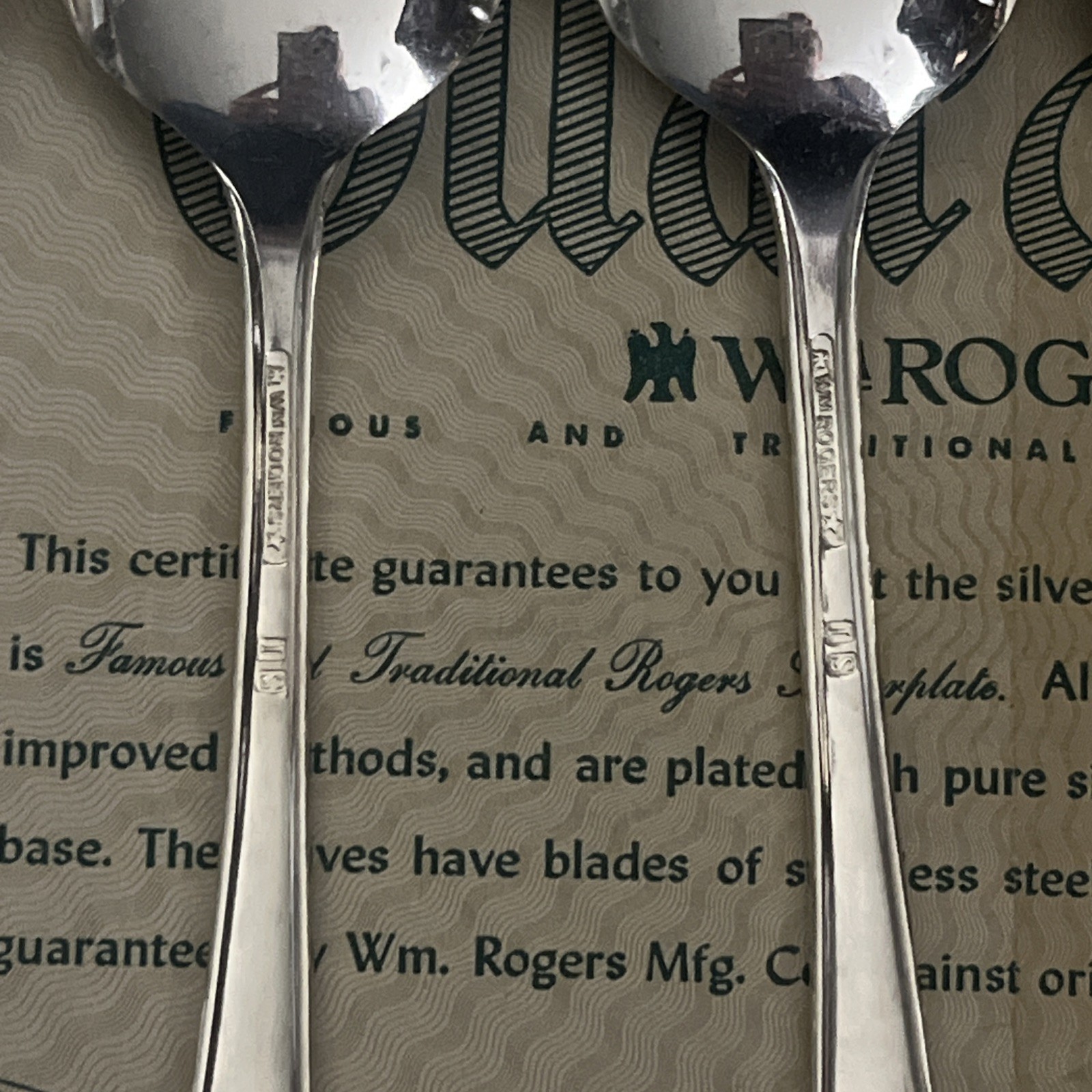 AUTHENTIC WM ROGERS SILVERPLATED 66 PIECE DINNER SET FLATWARE SILVERWARE w/ Case