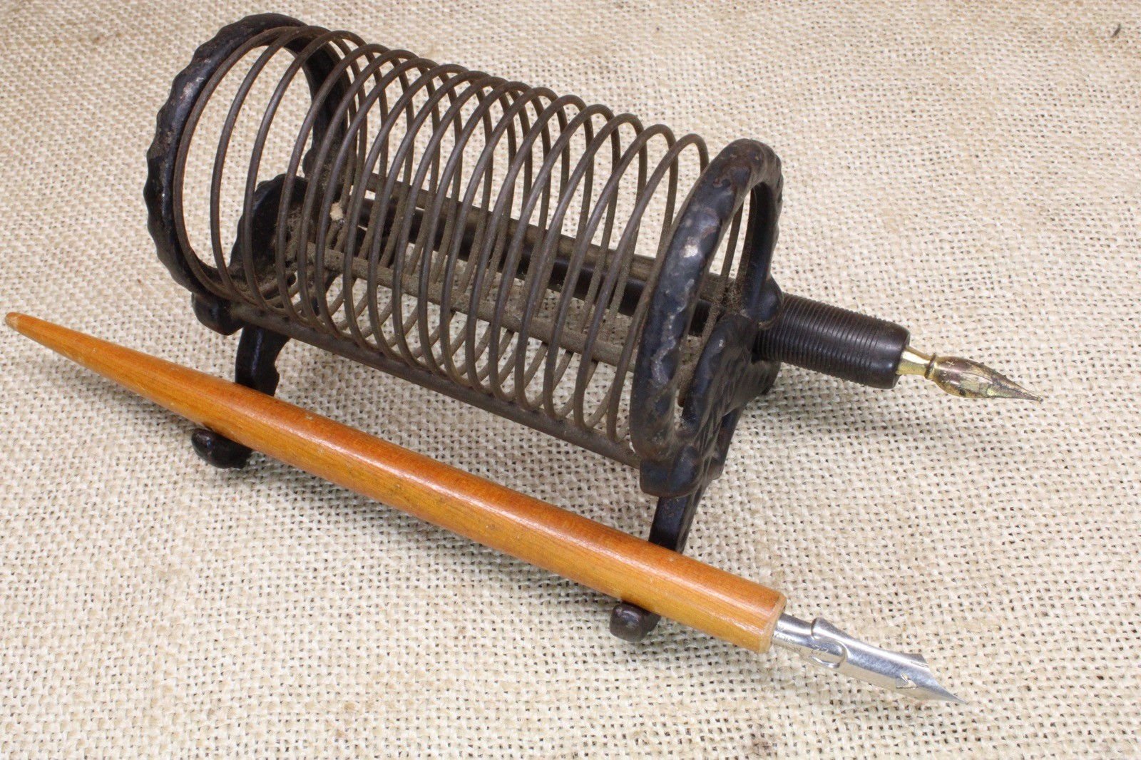 Old Diamond K Desk Top Organizer Letter & Pen Holder Business Cards Vintage 1886