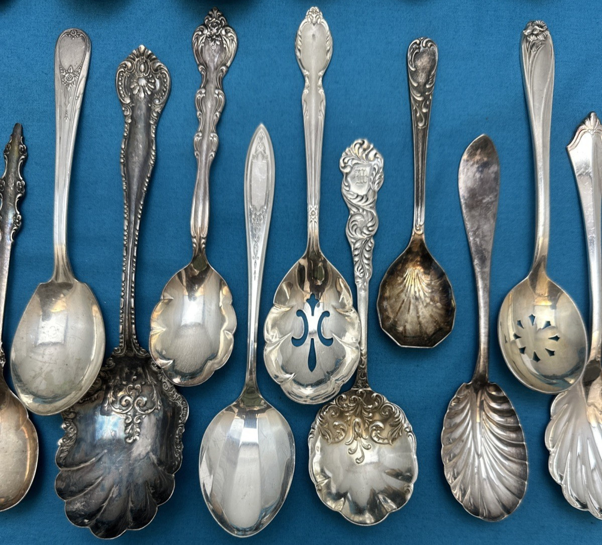 30 Pc Antique to Vintage Mix Silverplated SUGAR SPOONS SHELLS SHOVELS & SIFTERS