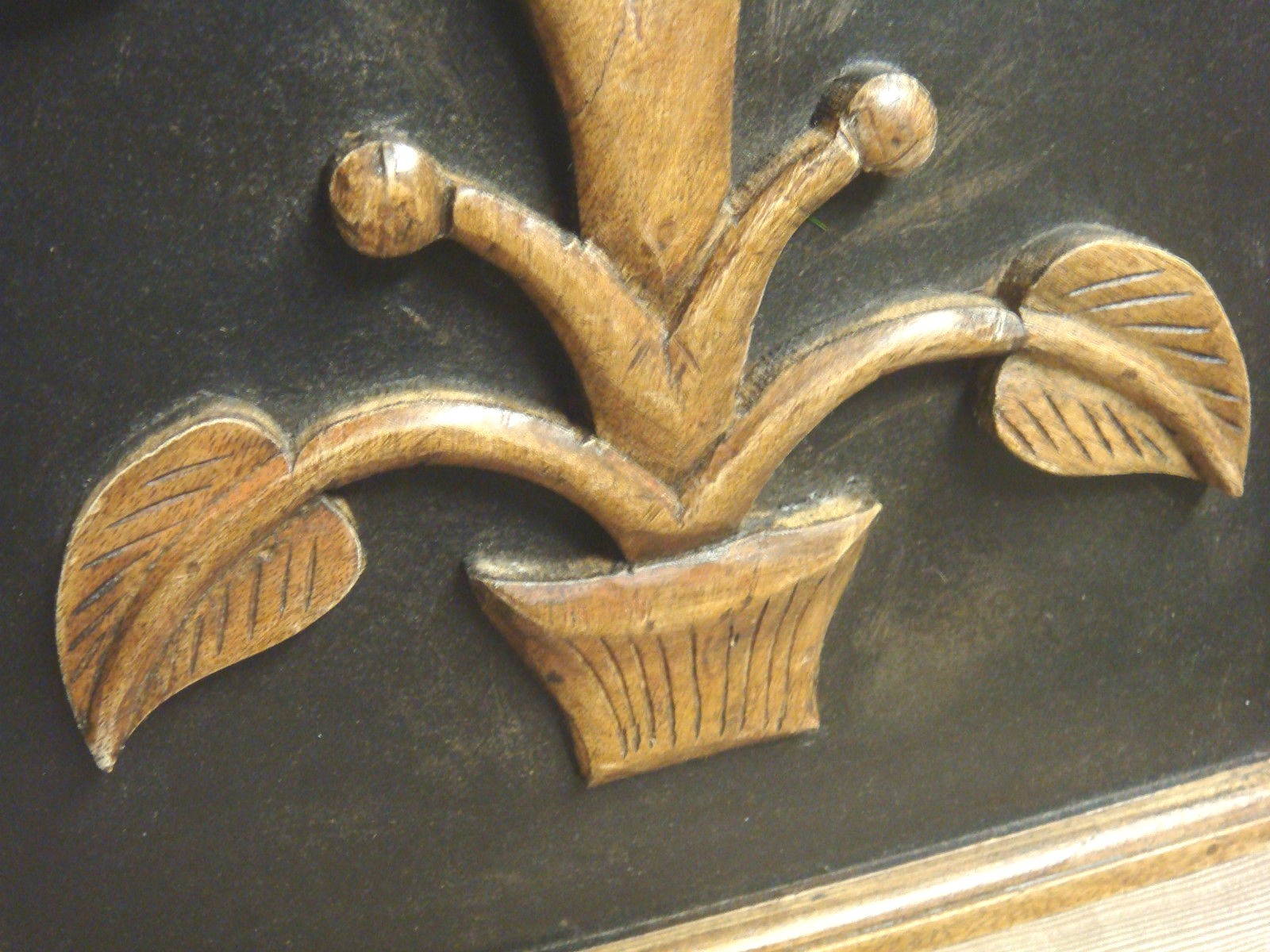 Unique Hand Carved Wooden Plaque Tree Design – 12″ x 17 1/2″
