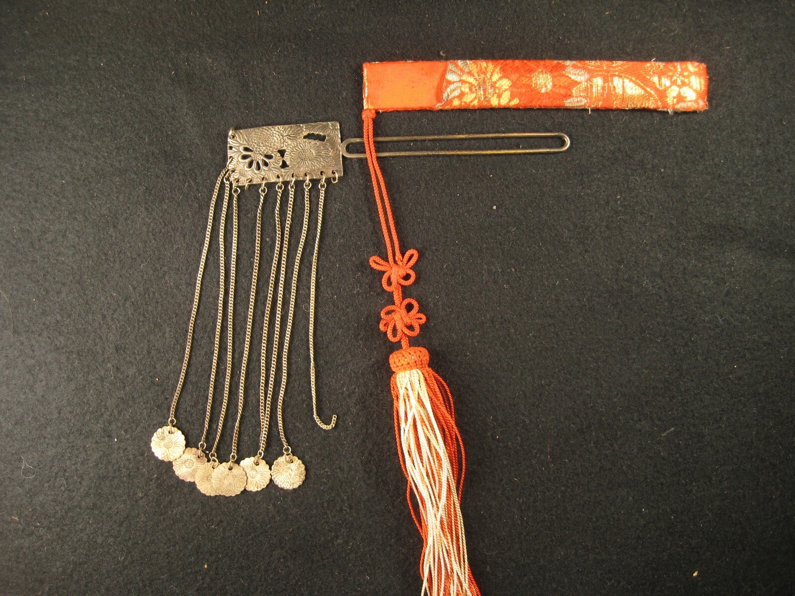 ANTIQUE JAPANESE MEIJI ERA c.1890 SILVER KANZASHI HAIR PIECE WITH SILK CASE