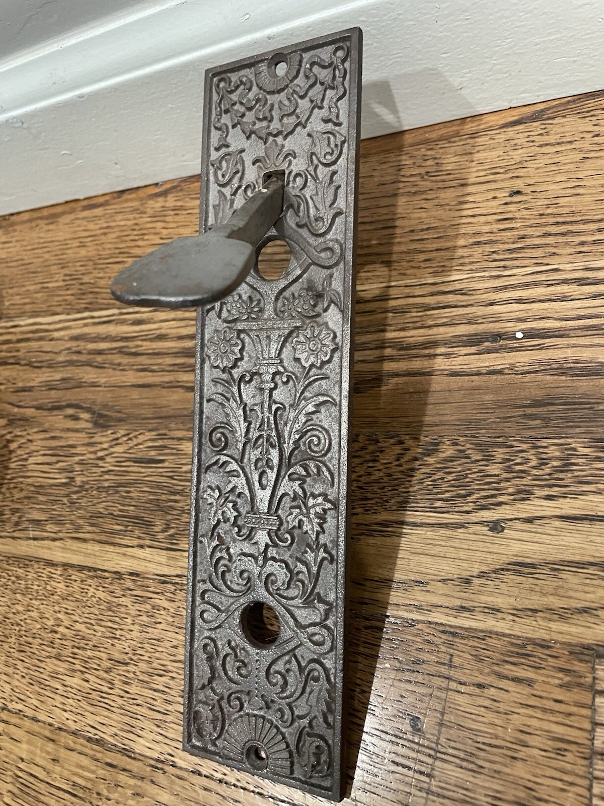 Antique Metal Door Pull Back Plate With Lever Flowers Ornate Design NL
