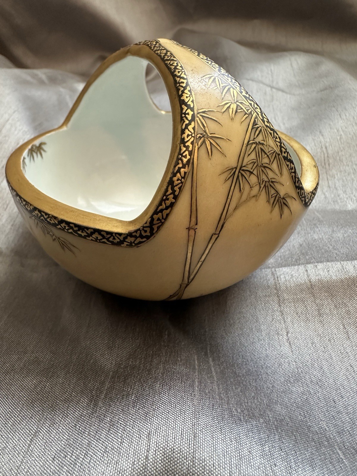 ✨ Rare Meiji Period Masterpiece – Authentic Signed Antique Japanese Bowl