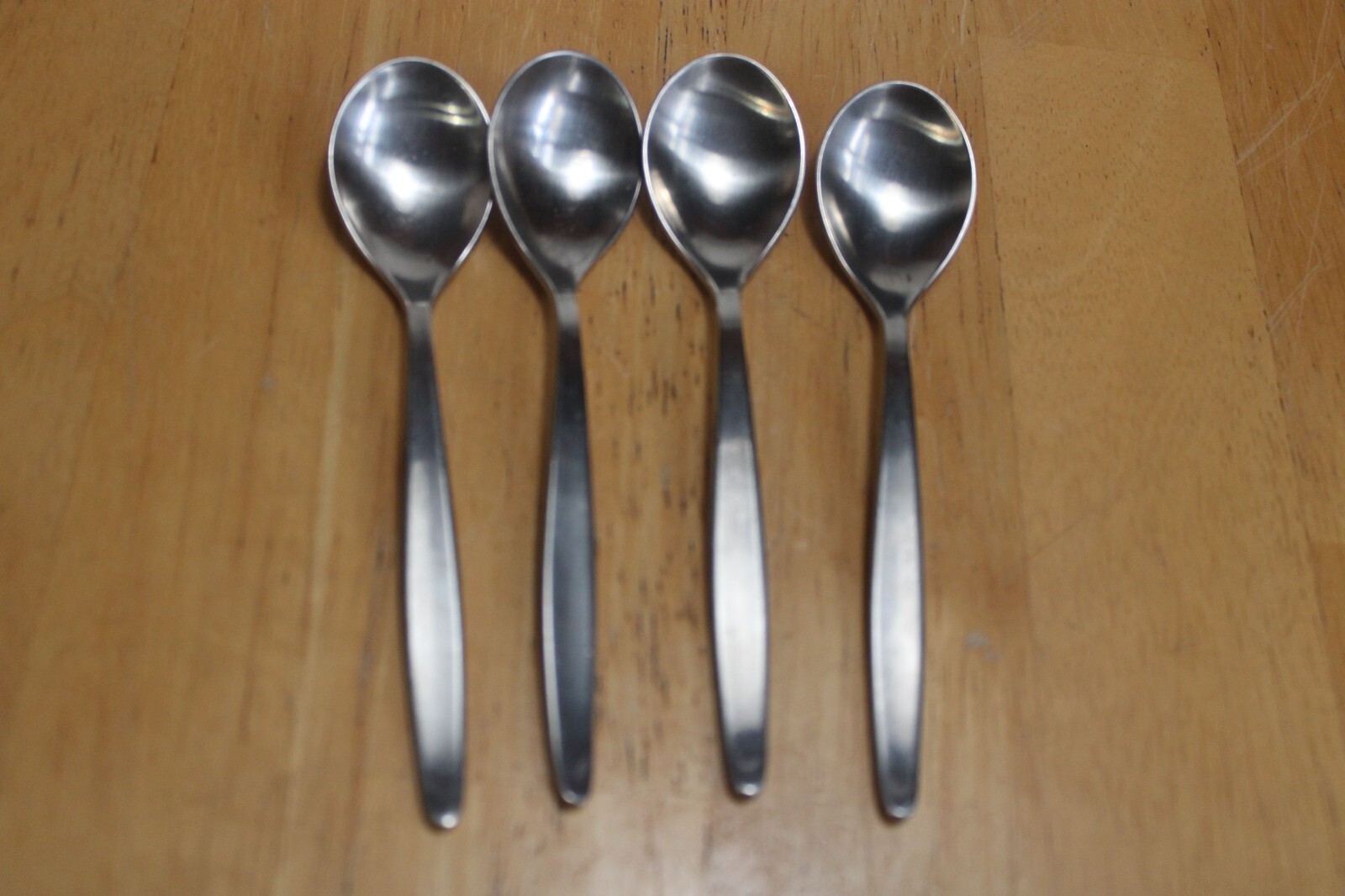 4 Vintage Cromangan Germany Espresso Spoons Flatware 4-1/8″ (26)
