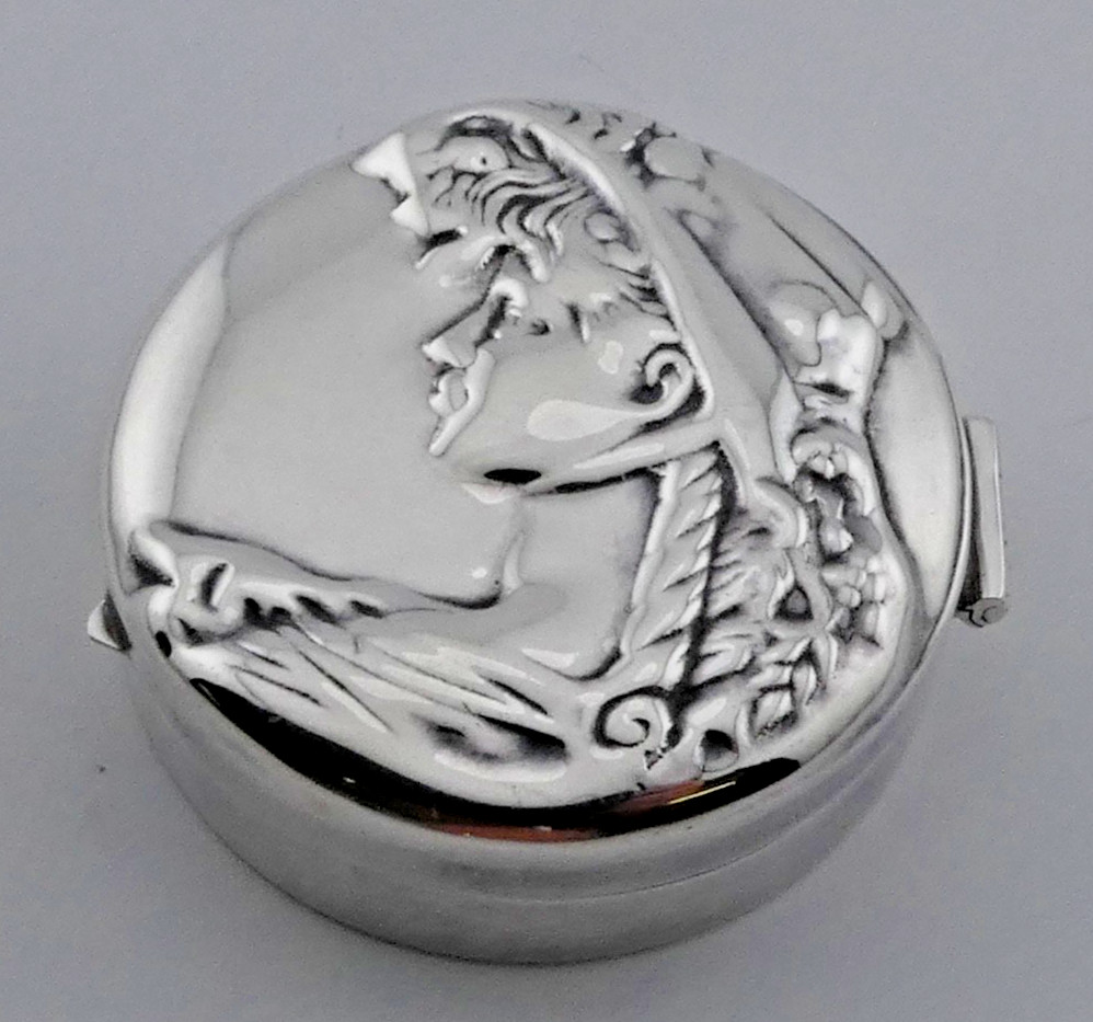 Vintage Sterling Silver Art Nouveau Trinket Pill Box, London Maker Ari D Norman