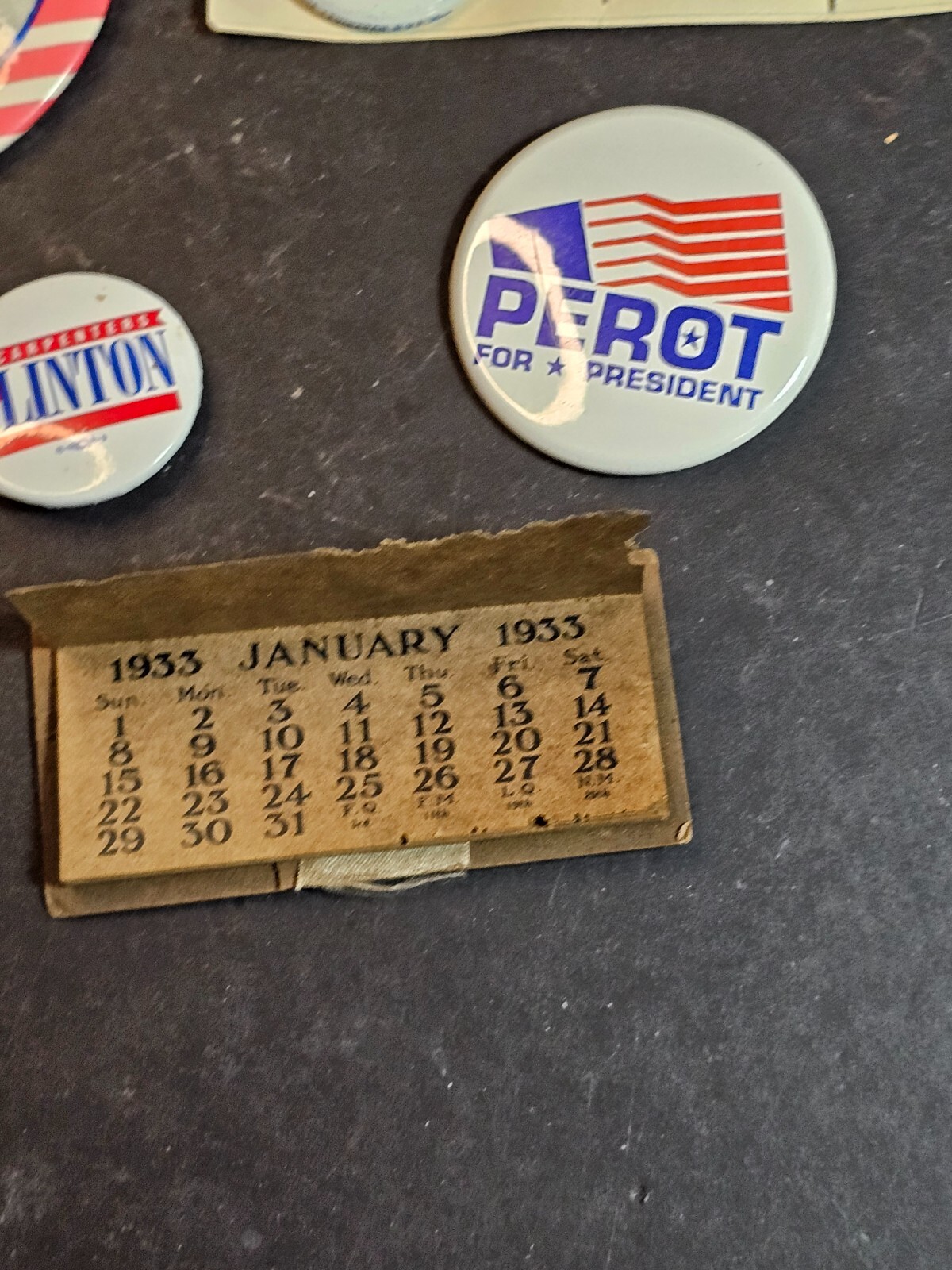 Collection of political buttons Nixon.perot,Ike.and Dick