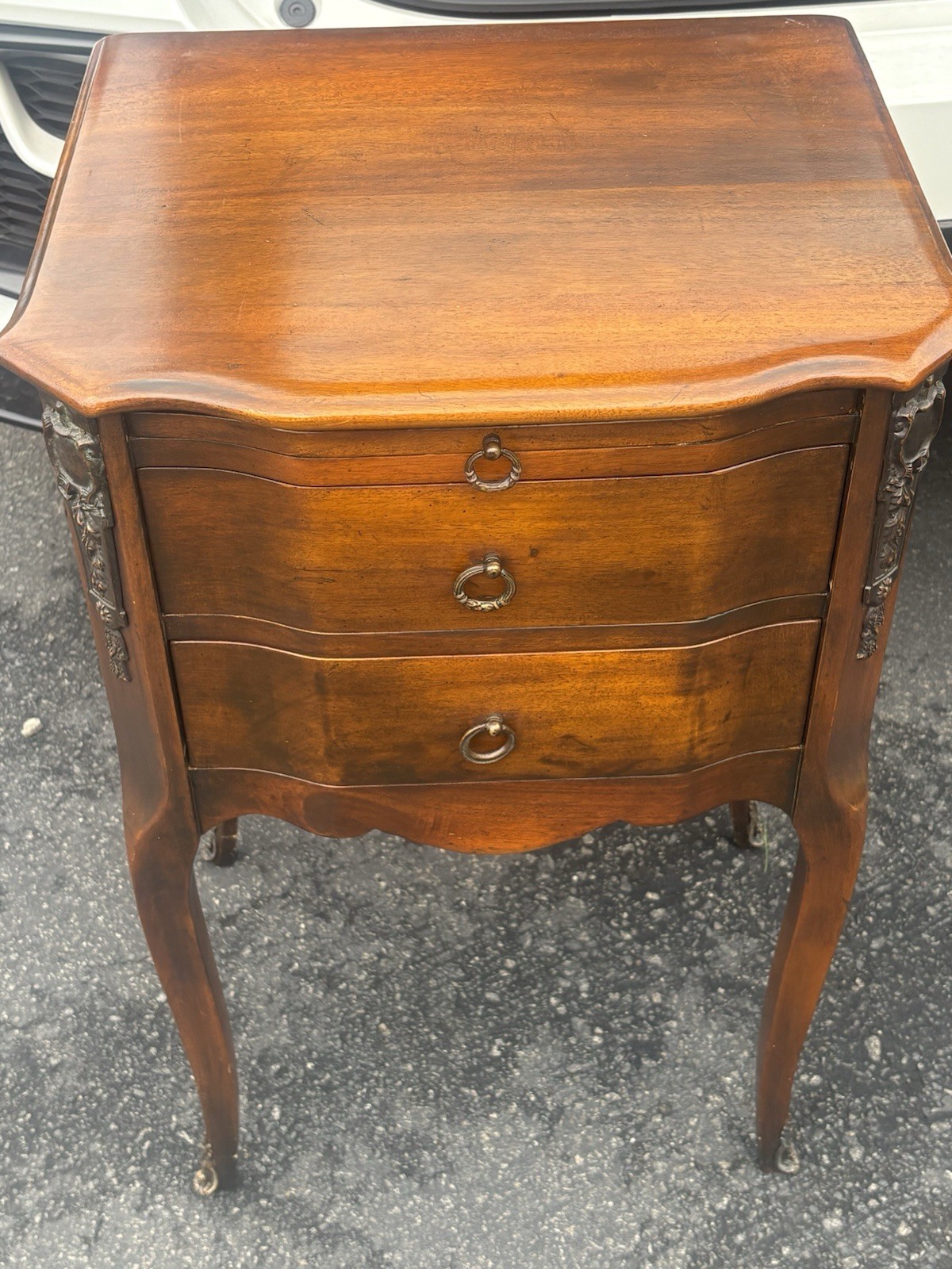 french provincial nightstand Pair 2/2