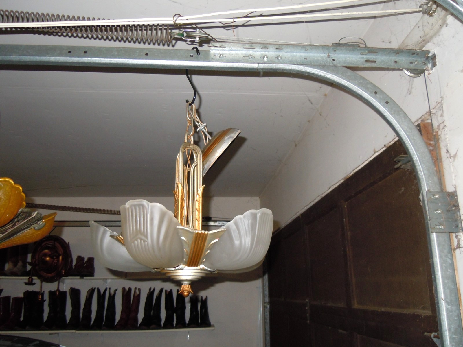 VINTAGE ALL ORIGINAL ART DECCO 5 LIGHT SLIP SHADE CHANDELIER LIGHT FIXTURE