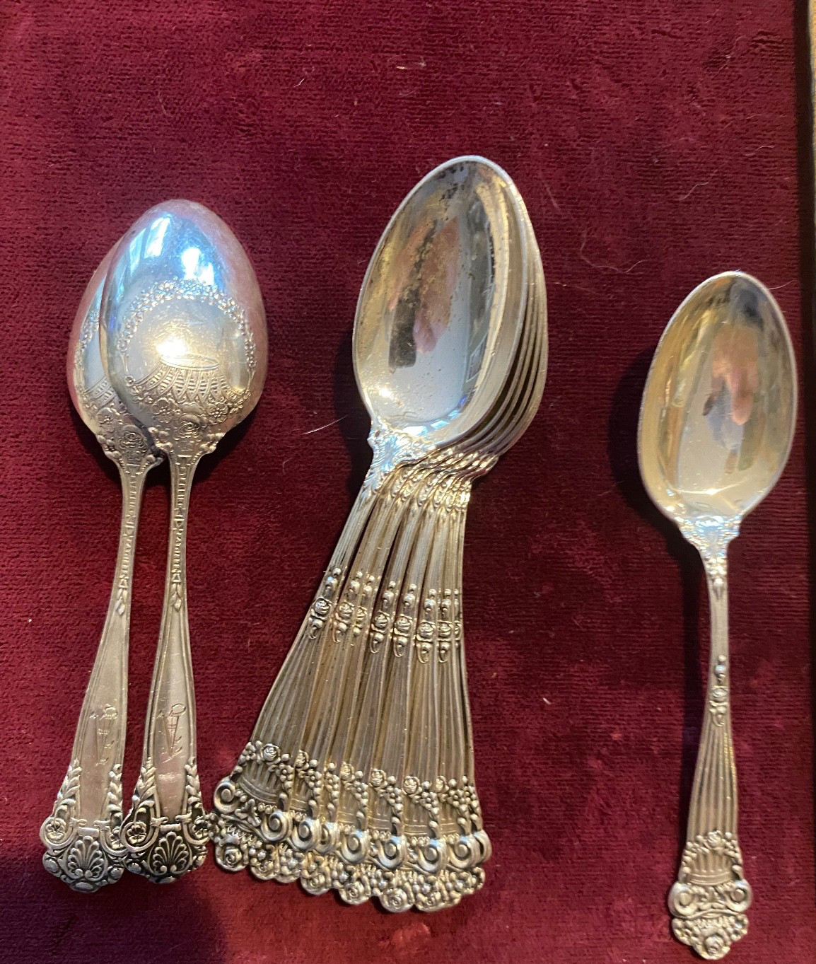 STERLING SILVER FLATWARE TOWLE GEORGIAN BIDDING ON 1 DEMITASSE SPOON WITH 11 AV.
