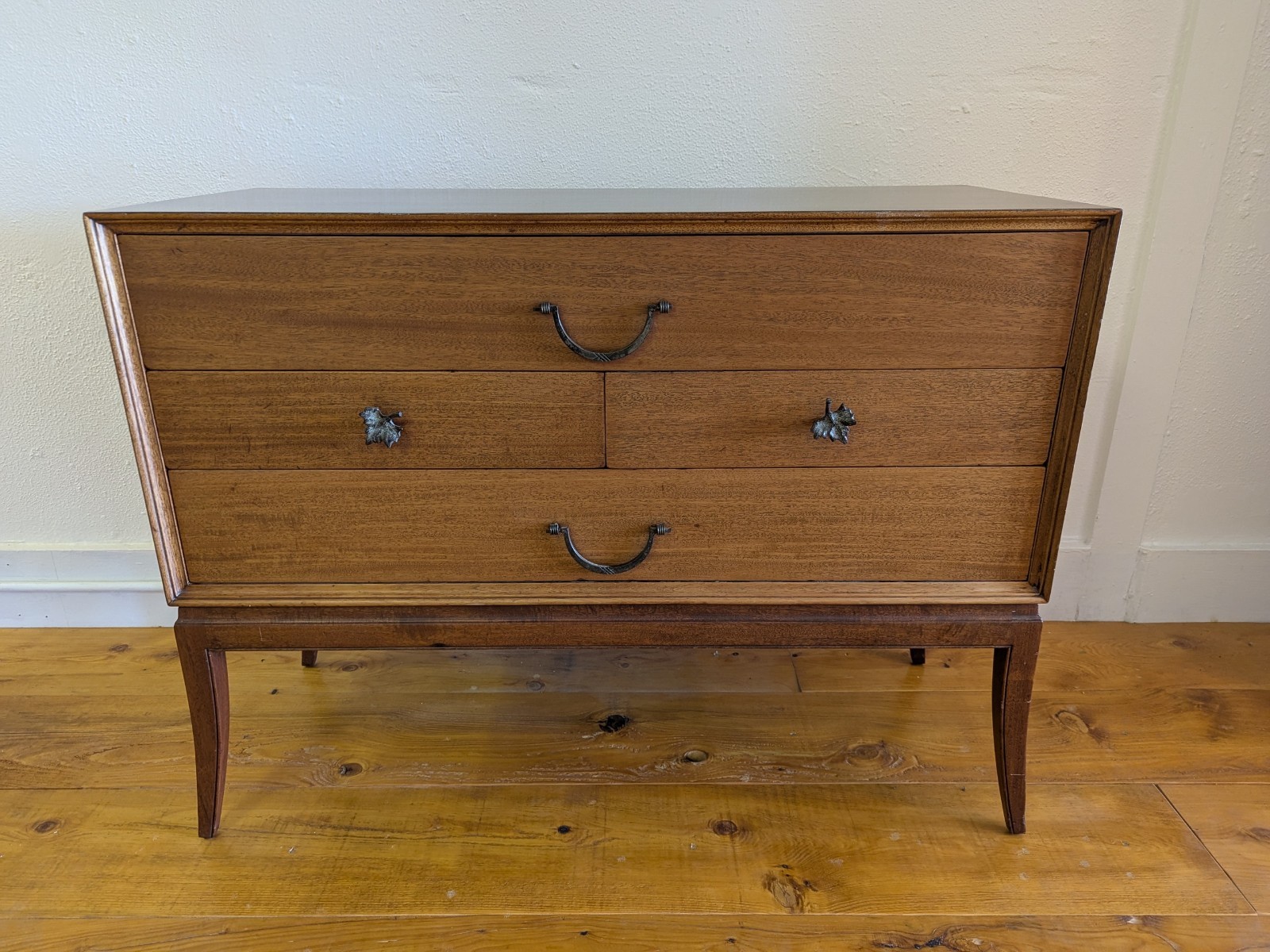 🤩 Tommi Parzinger 🔥 Charak Vintage MCM ❤️ Mahagony Dresser Chest Sideboard 😲