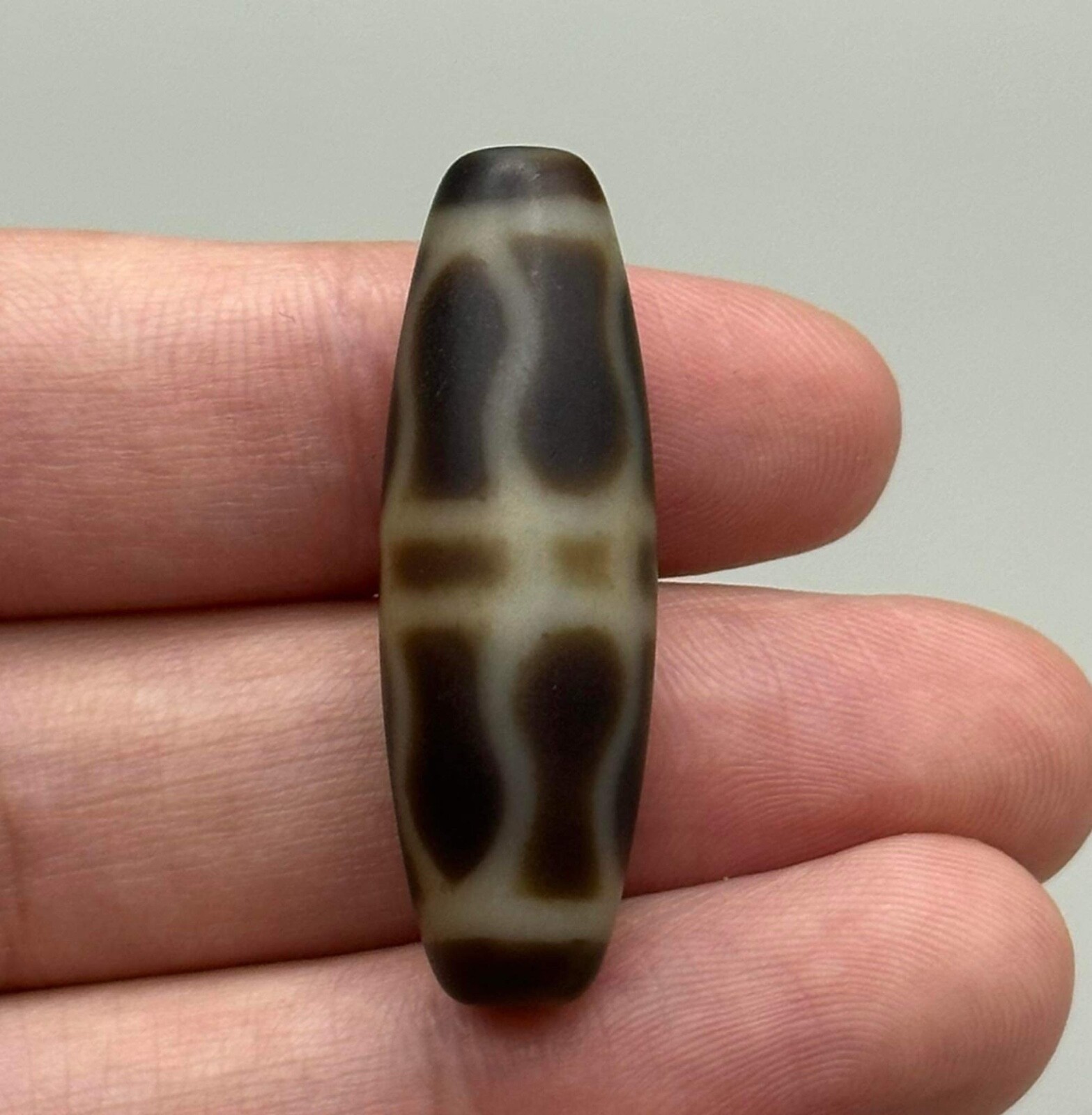 Ancient Tibetan Central Asian Etched Agate Longevity Dzi Bead in Good Condition