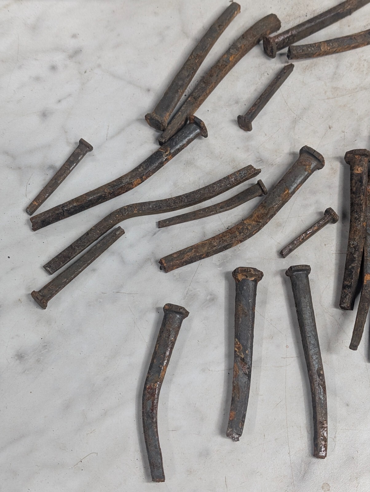 Lot BROKEN/CRACKED Antique square cut nails Steel Iron Blacksmith DIY Metal Art