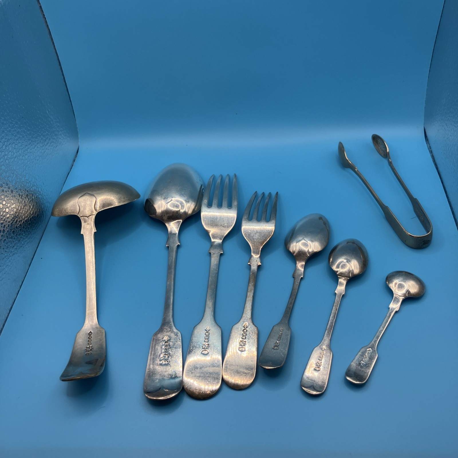 vintage silver plated flatware set (8) Made In United Kingdom . Fiddle Pattern