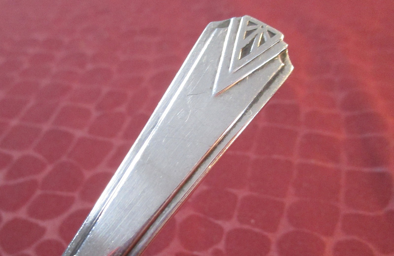 DEAUVILLE 12 Teaspoons 1929 Art Deco Silverplate No Monograms bw