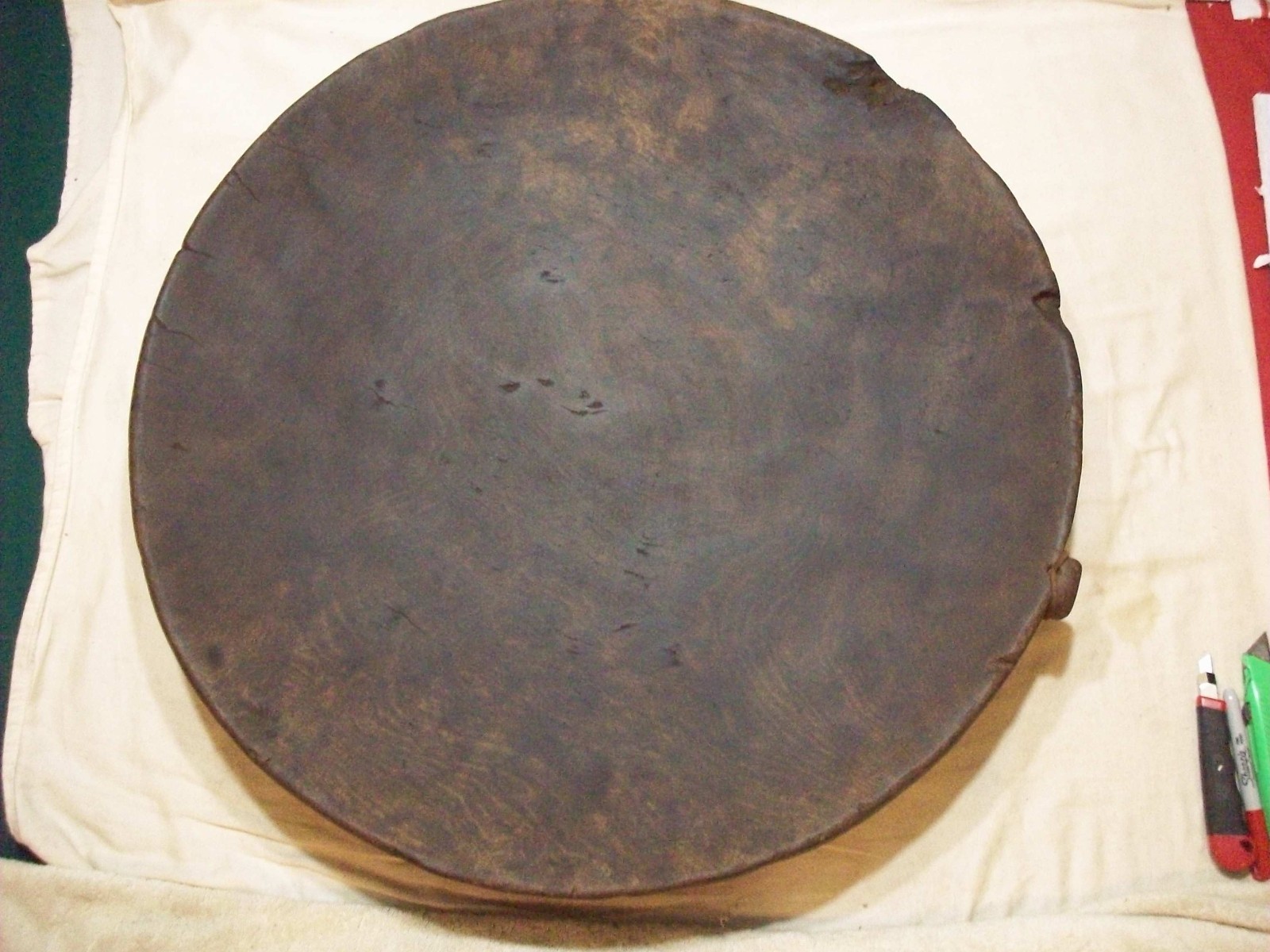 ANTIQUE PRIMATIVE HAND HEWN BURL WOOD VERY LARGE BOWL 25 1/2″ DIA.