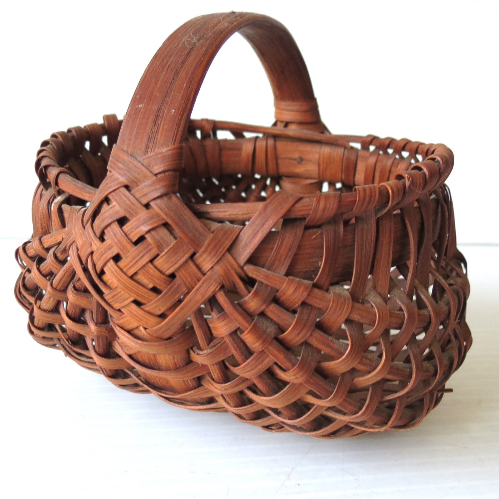 Antique Primitive Miniature Handwoven Ash Buttocks Basket 4 1/2″L