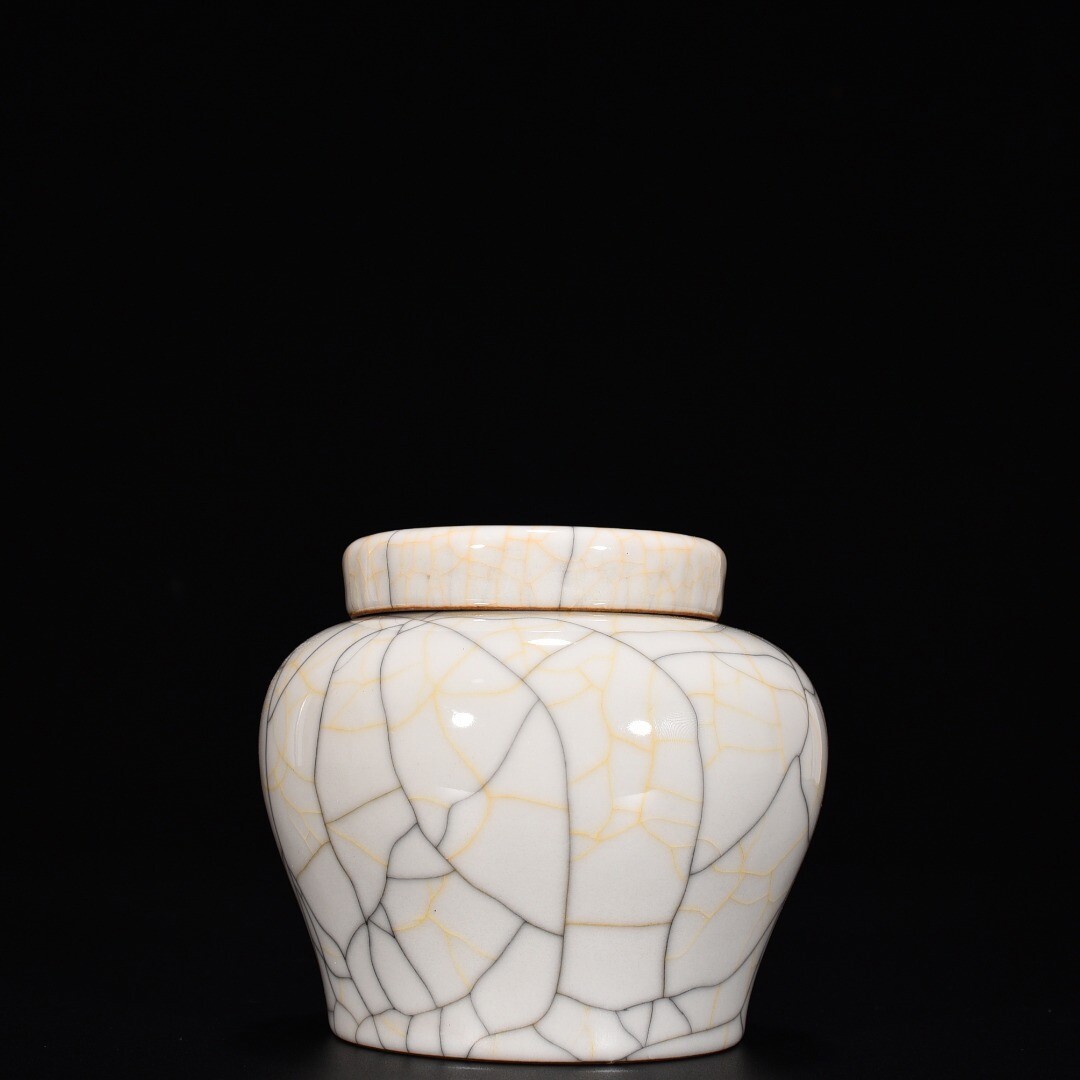 4.3″ China old ming dynasty Porcelain chenghua mark white glaze open slice pot