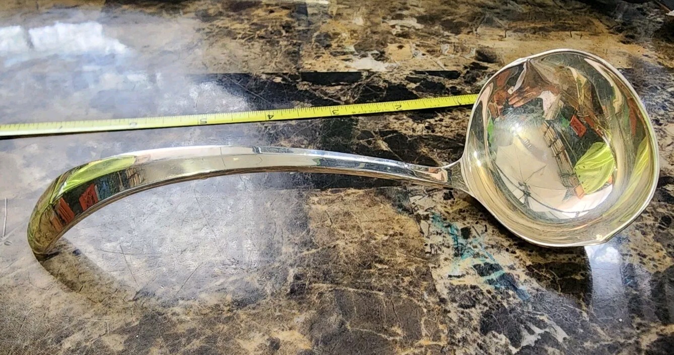 👌VINTAGE GERITY SILVERPLATED GEORGIAN PATTERN DOUBLE-SPOUTED GRAVY LADLE 🤎