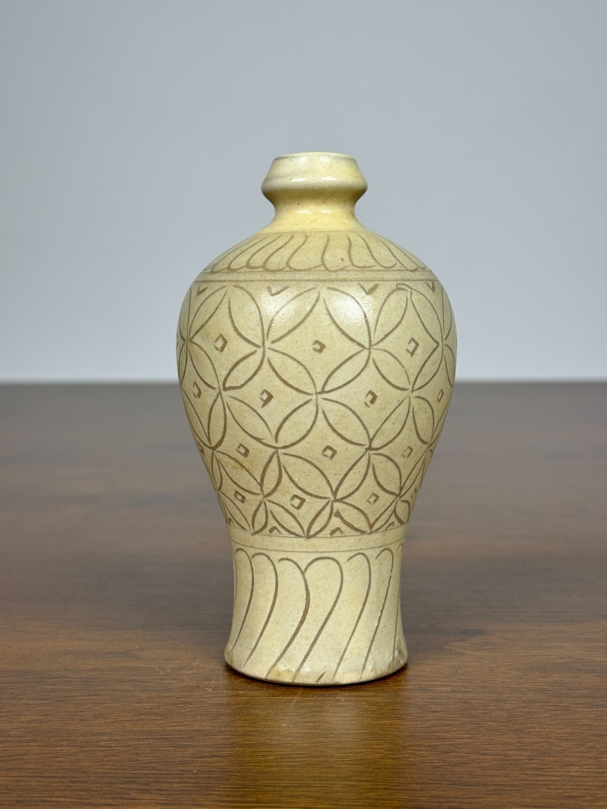 Song Dynasty Cizhou Kiln Appreciation Vase (960-1279), a rare Chinese porcelain