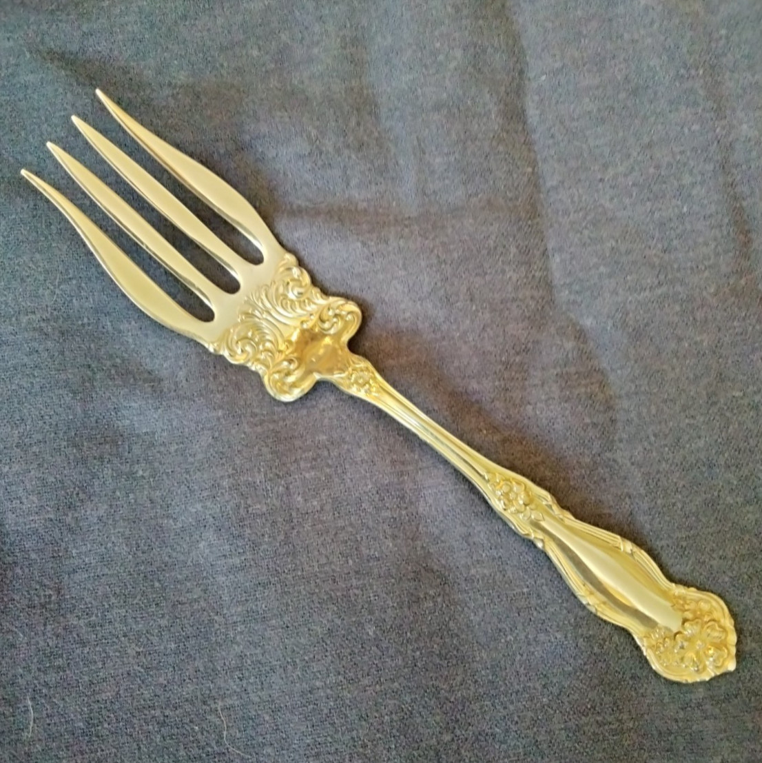 small silverplated beef serving fork ARBUTUS 1908 Wm.Rogers & Son