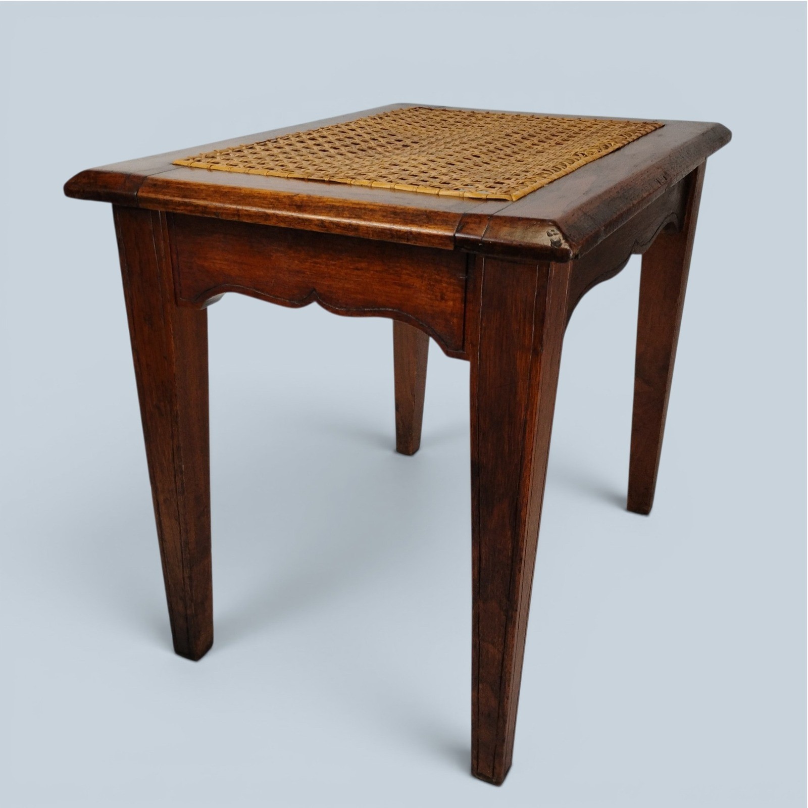 Solid Wood Cane Seat Vanity Bench Side Table Scalloped Apron 19×14 17″ T Plants