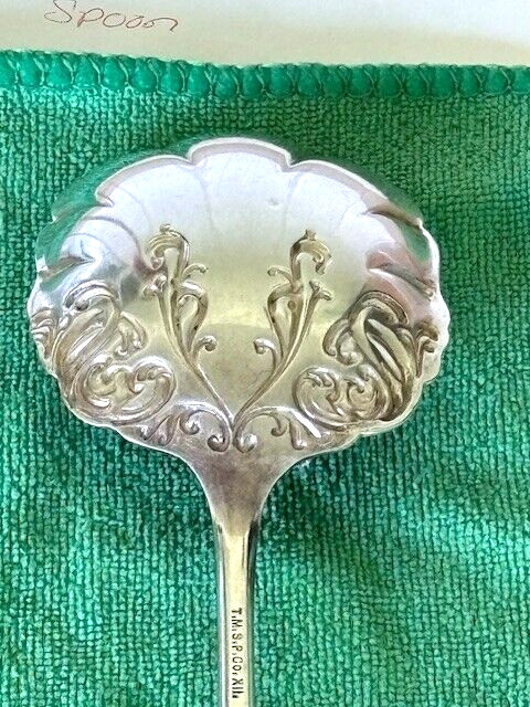 Royal Plate Three Silverplate Shell Casserole Spoon 8-3/4″ Mono “D” VGUC