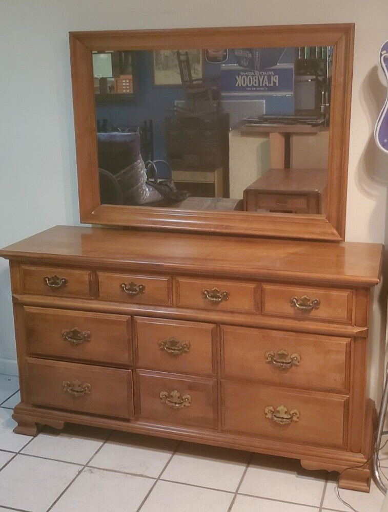 NICE TELL CITY CHAIR CO. YOUNG REPUBLIC SOLID HARD ROCK MAPLE DRESSER W/ MIRROR