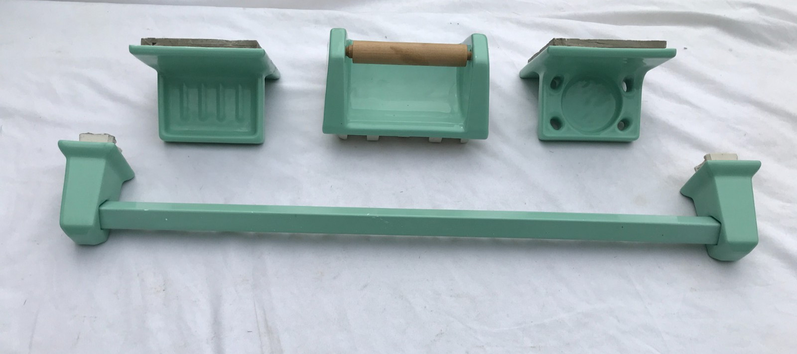 VTG Green Towel Bar Soap Dish Toilet Paper Cup Holder Tile in Mounts Old 788-26B