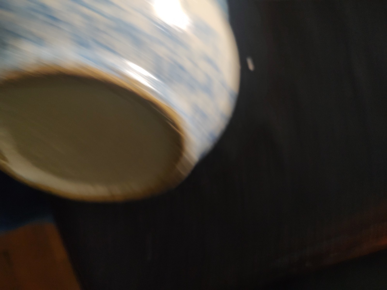 Vintage Blue and White Stoneware Spongeware Spittoon Cuspidor Stoneware – AS-IS