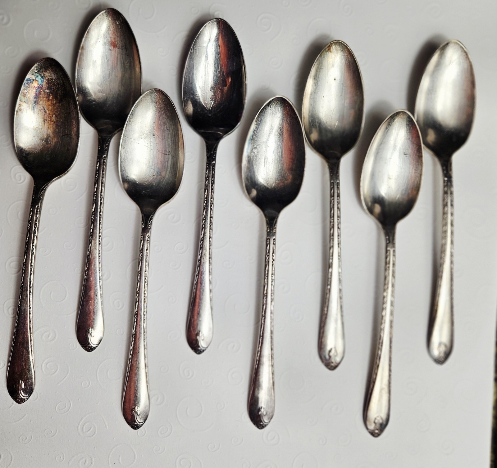 8 Rogers & Sons EXQUISITE Silverplated Classic 1940’s Floral Soup or Tablespoons
