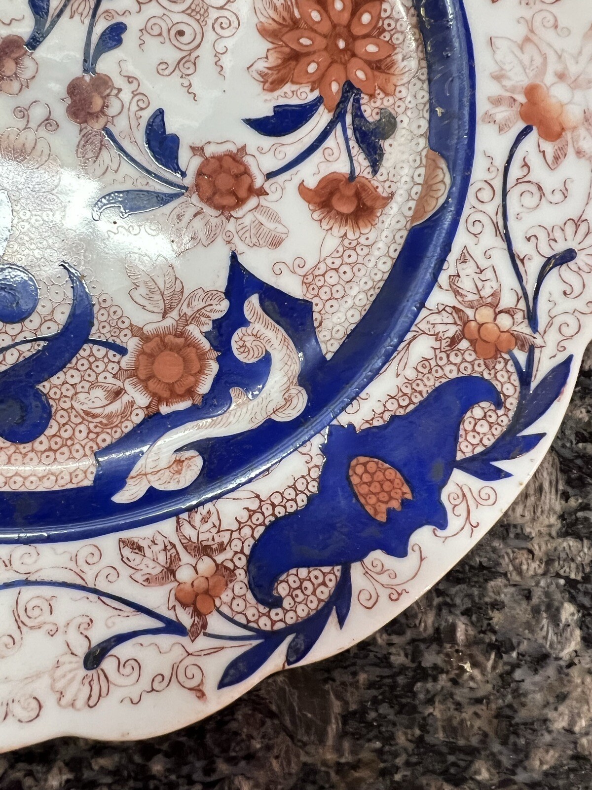 Unique Antique IMARI Porcelain Plate Tobacco Leaves Flowers REGENCY Crown Mark