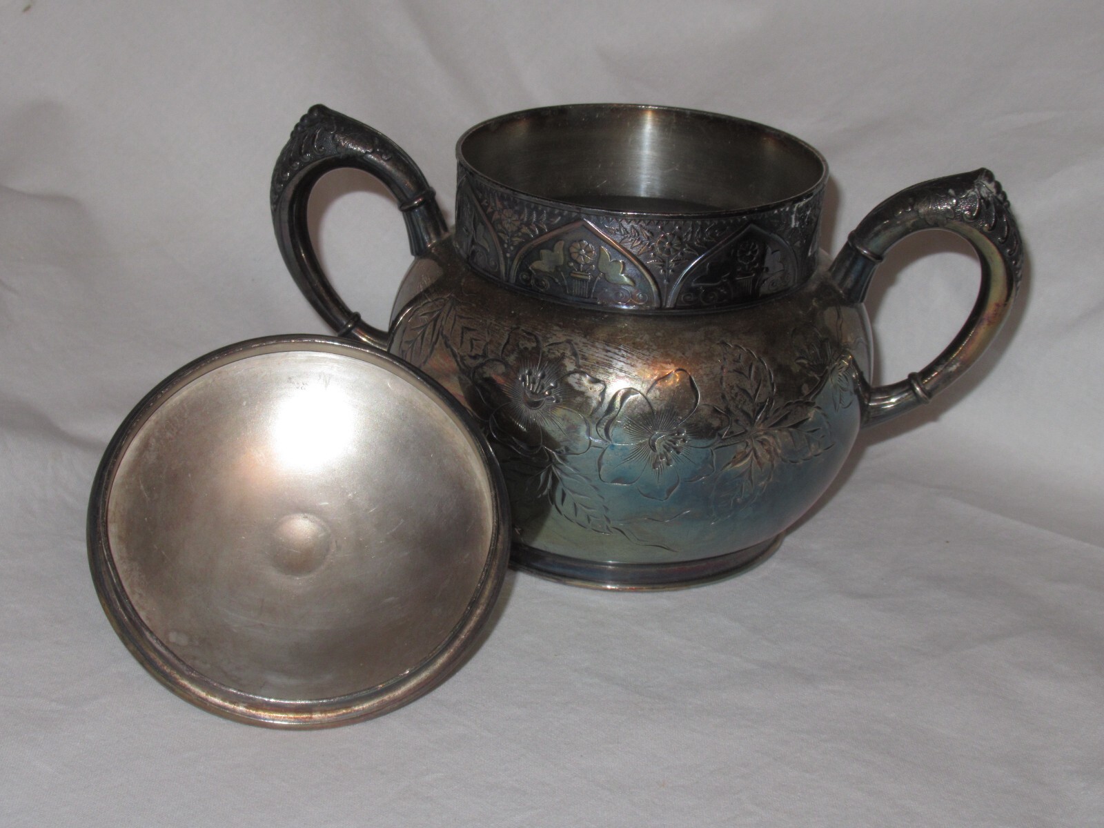 Vintage Hartford Silverplate Co. Waste Bowl (Silverplate) with Lid