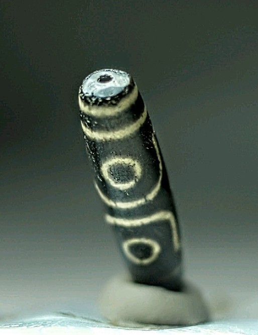 Pre-1800s Indo/Tibetan Old Agate 3 Eye Motif Dzi Bead 13*56mm 17.6grams