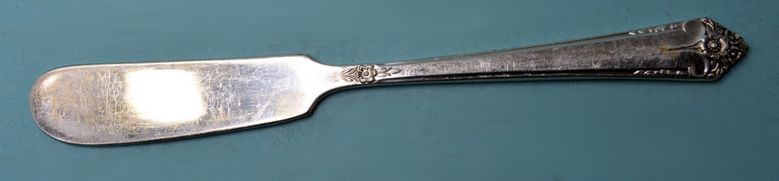 IS Rogers silverplate flat handled butter knife STARLIGHT