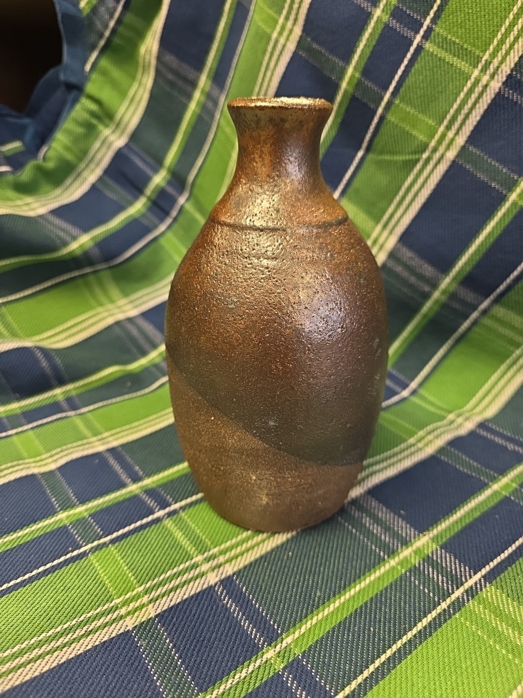Bizen Ware Like Short-Neck Fat Round Bud Vase