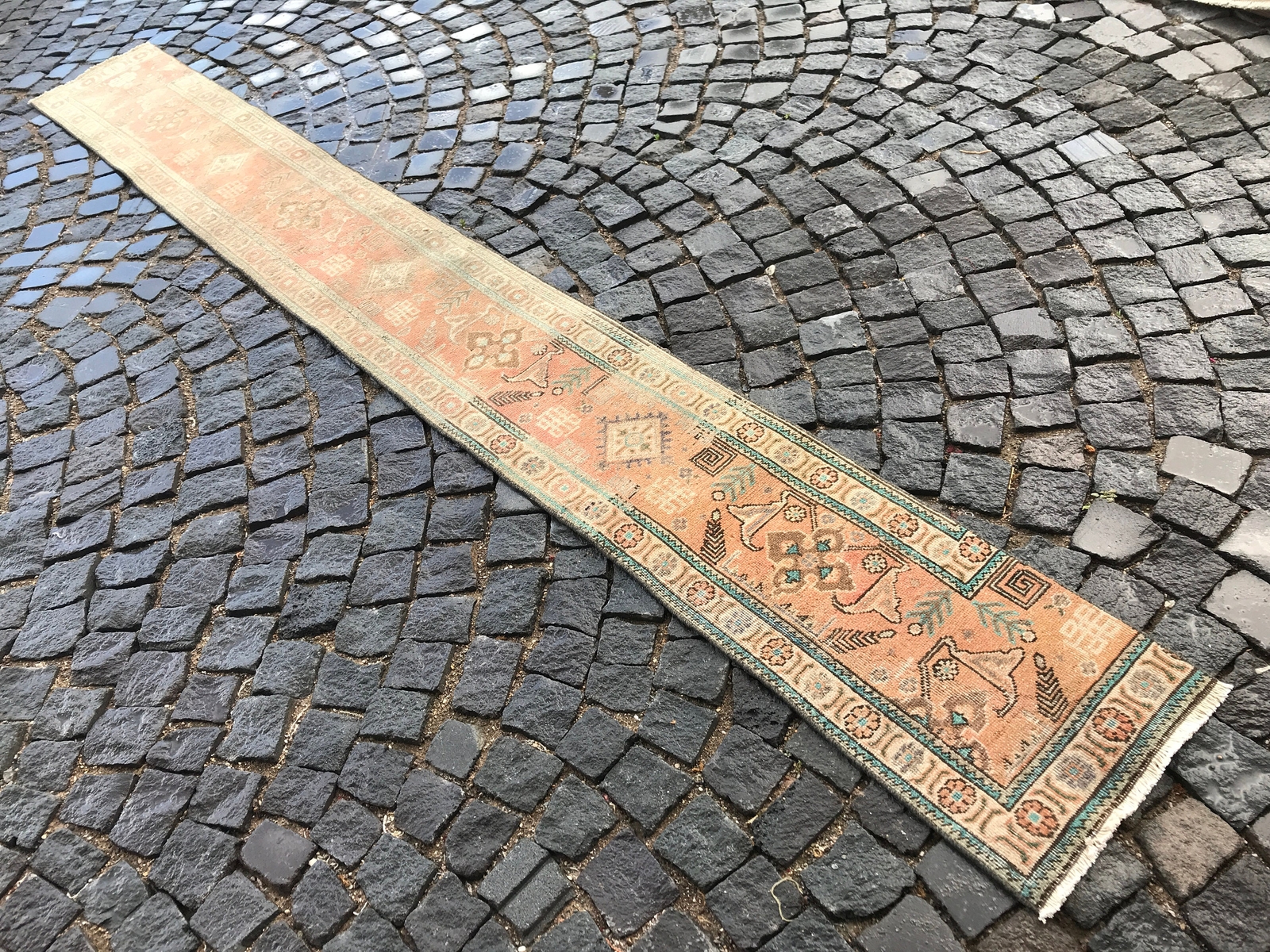 Turkish Vintage Rug Handmade Wool Rug Bohemian Runner Rug 11,9 X 1,37 Ft