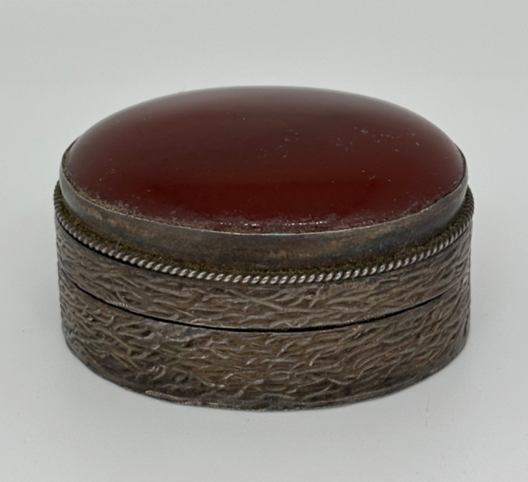 Vintage STERLING SILVER Red Carnelian Cabochon Snuff Pill Trinket Hinged BOX