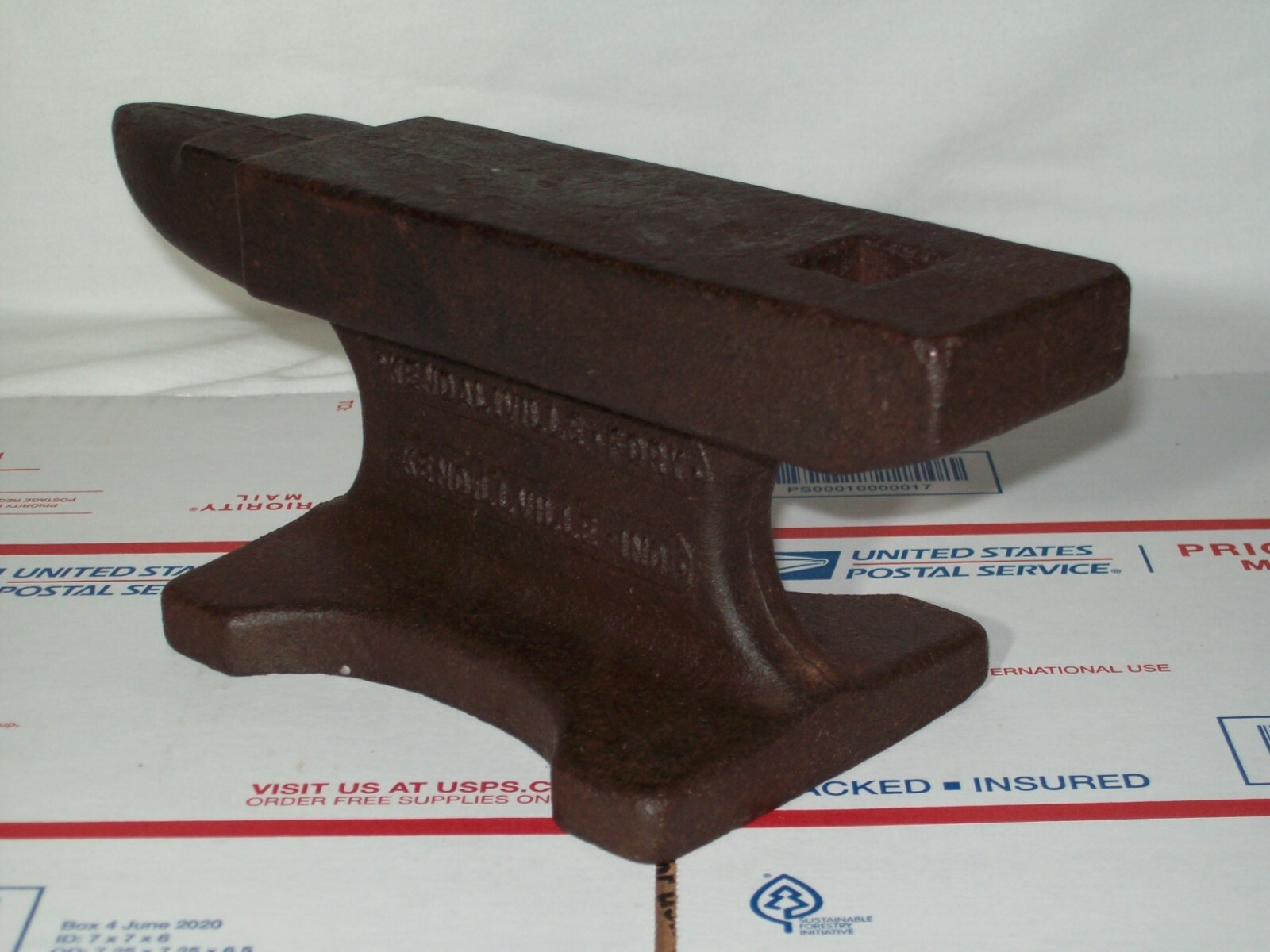 Hobby 9 Pound Anvil ~ Primitive Blacksmith / Jewelers Iron Tool ~ Displays Well